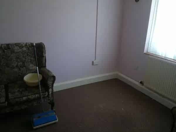 Bright Flat with Communal Gardens and King Size Bedroom