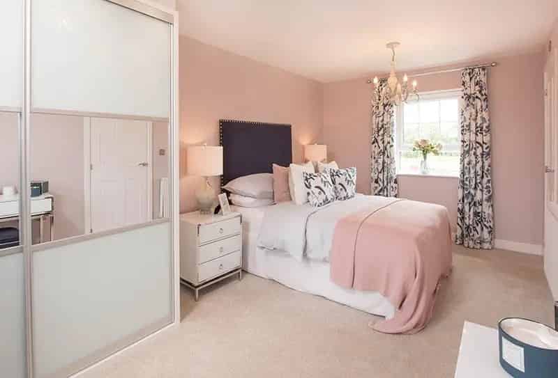 3 Bed House for Sale - Modern Kitchen & En-Suite