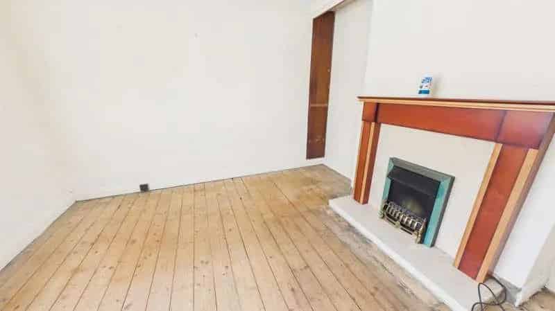 3 Bed Semi-Detached House For Sale