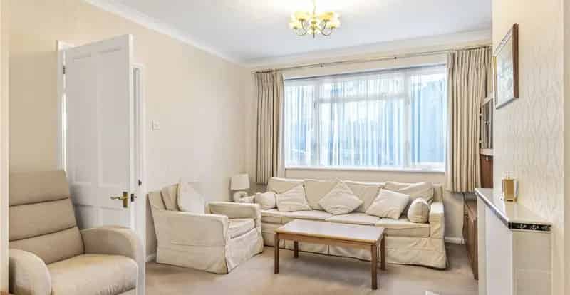 3 Bedroom House for Sale Joydens Wood
