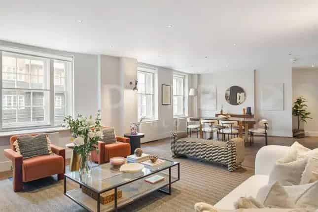 3-Bedroom Apartment Kensington Church Street W8