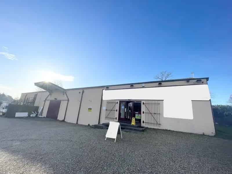 Industrial Unit For Sale or Lease 9333 sq ft