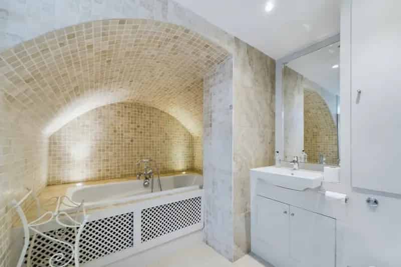 1377 Sq Ft Period Home Pimlico 2 Double Bedrooms 2 Bathrooms Garage Garden