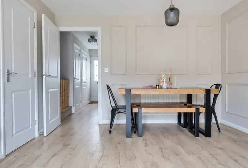 3 Bedroom End Terrace House For Sale