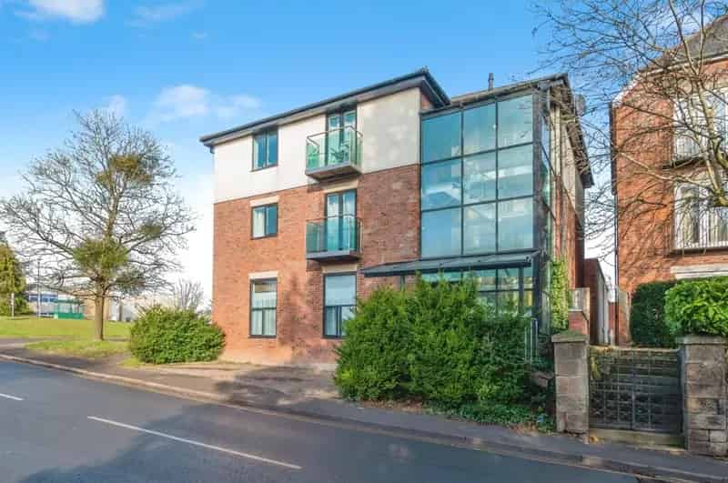 Two Bedroom Apartment Near Hereford City Centre