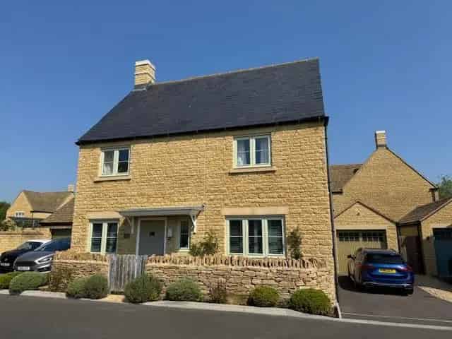 4 Bedroom Detached House for Sale Fairford