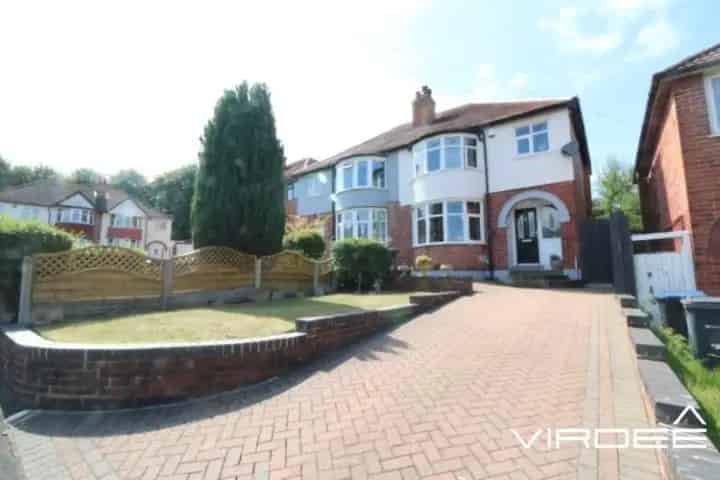 3 Bedroom Semi Detached House For Sale