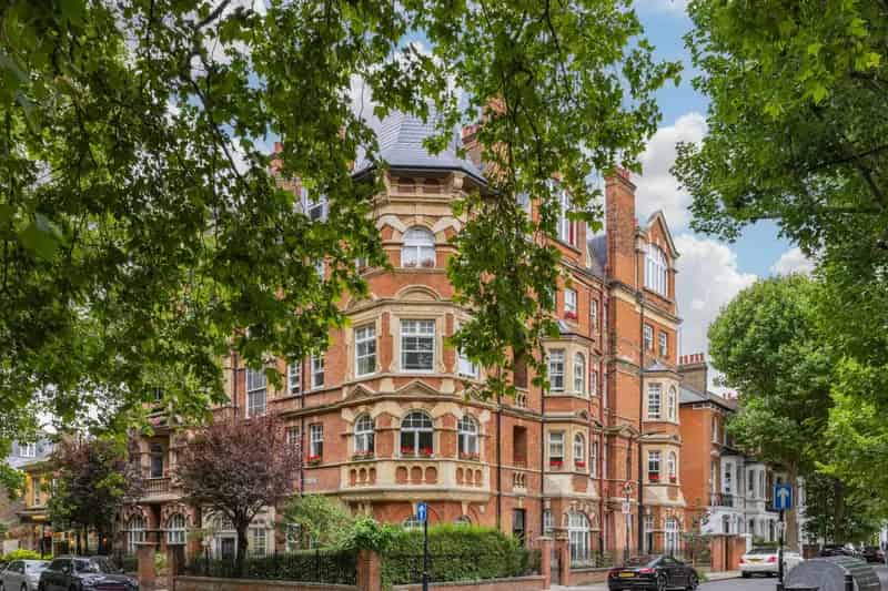 2 Bedroom Apartment for Sale Brook Green London