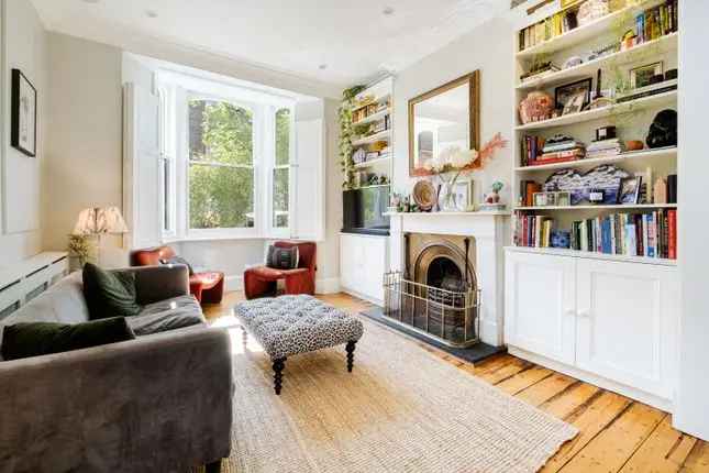 Family Home for Sale in Islington N7
