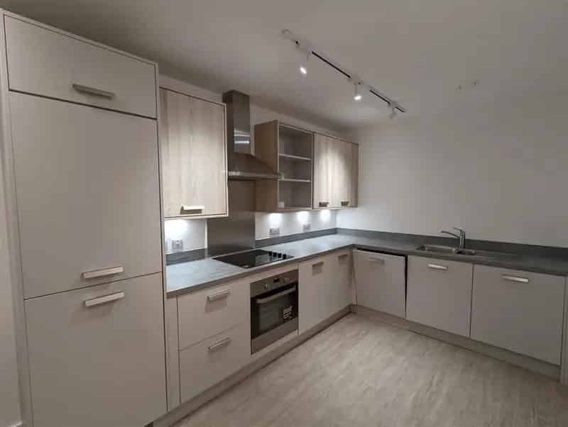 Modern 2-Bedroom Apartment with Private Terrace in Digbeth Birmingham