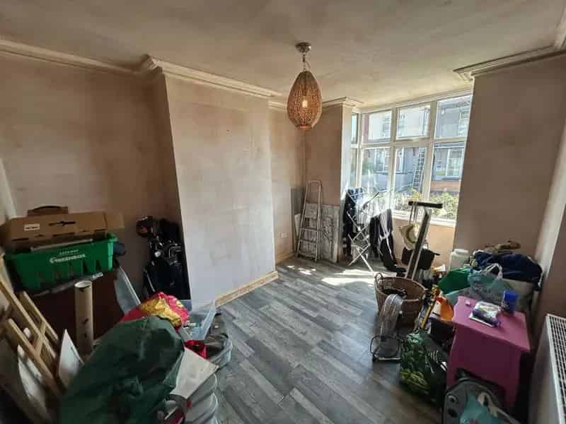3 bedroom Mid Terrace House for sale, Bedworth, Warwickshire, CV12