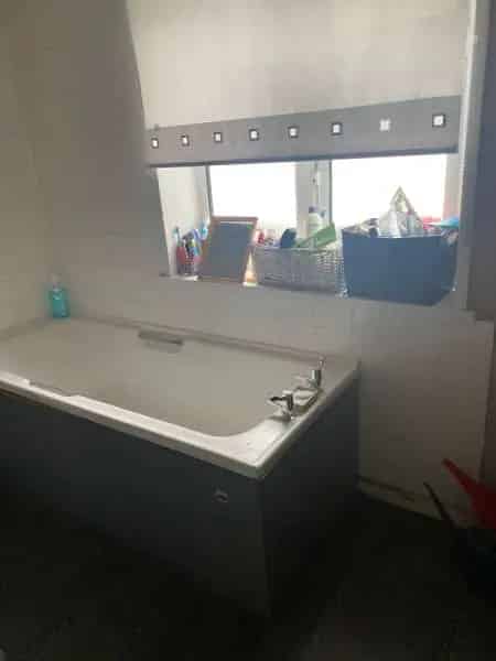 2 Bed 2 Double Beds House with Loft Storage and Garden