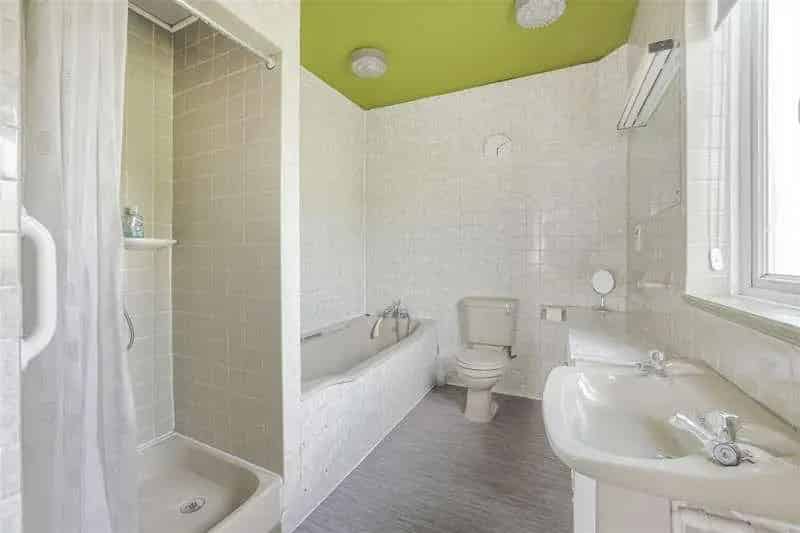 4 Bed Detached House for Sale