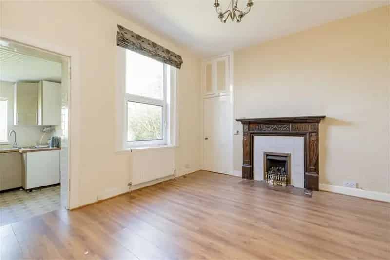 3 Bed Detached Cottage Newcraighall