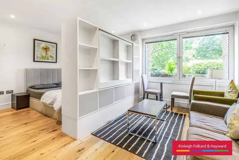 Modern Studio Apartment near Lewisham Station