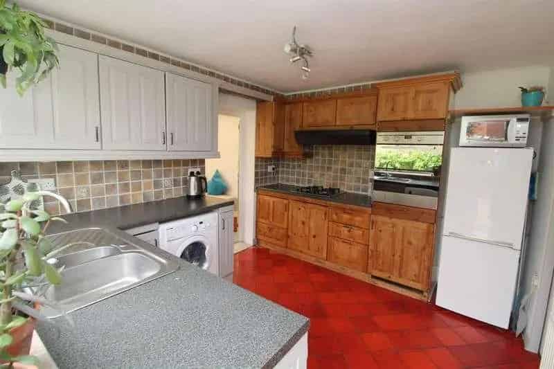 4 Bed Character Cottage For Sale