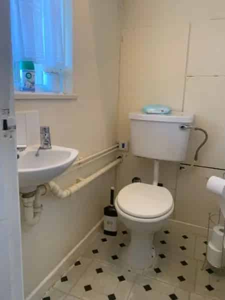3-Bedroom Flat Near School and Lidl