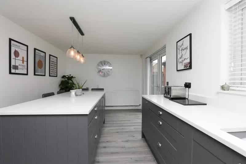 4 Bed Detached House For Sale
