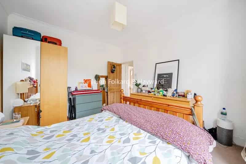 Two Double Bedroom Flat Crouch End First Floor Period Flat To Rent