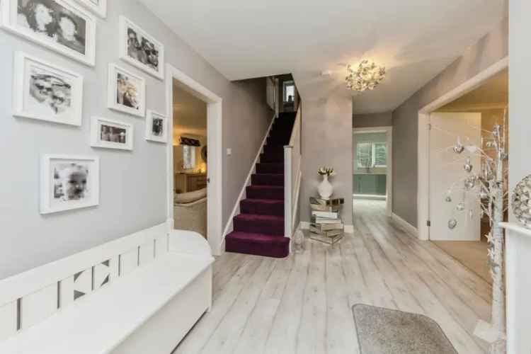 Five Bedroom Detached House with Double Garage and Extensive Gardens