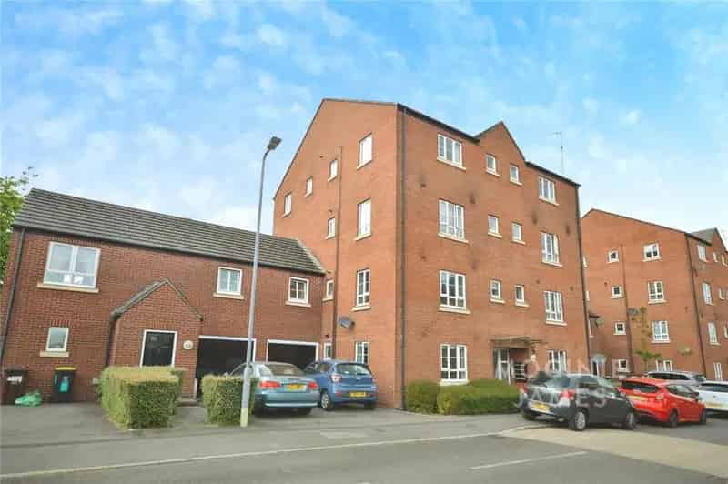 2 bedroom apartment for sale
