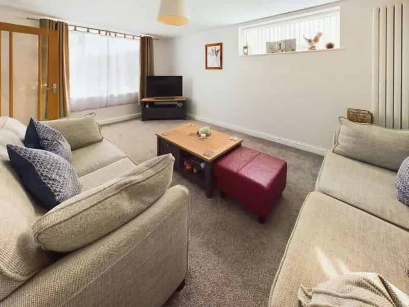 4 Bed House for Sale Family Home with Annexe Potential