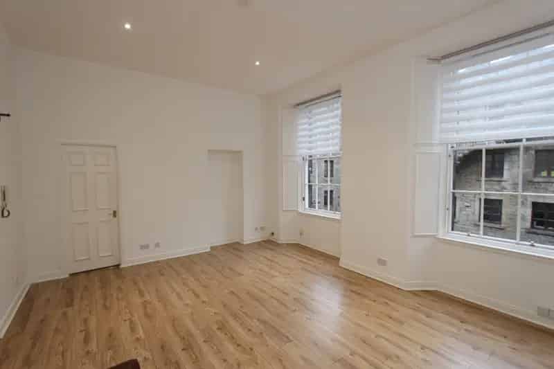 1 Bedroom Flat to Rent Near Ocean Terminal