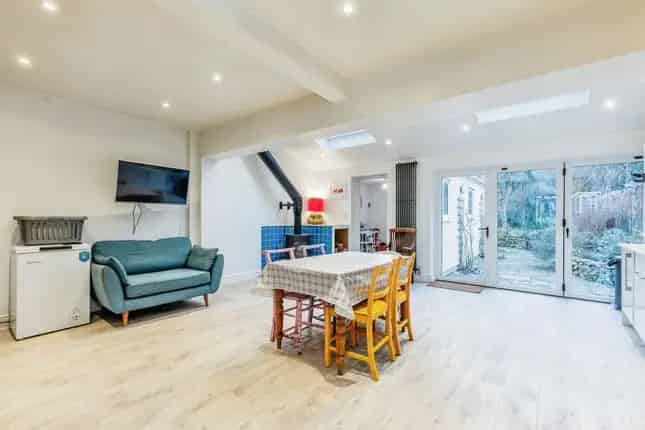 Five-Six Bedroom Family Home - Extended and Versatile