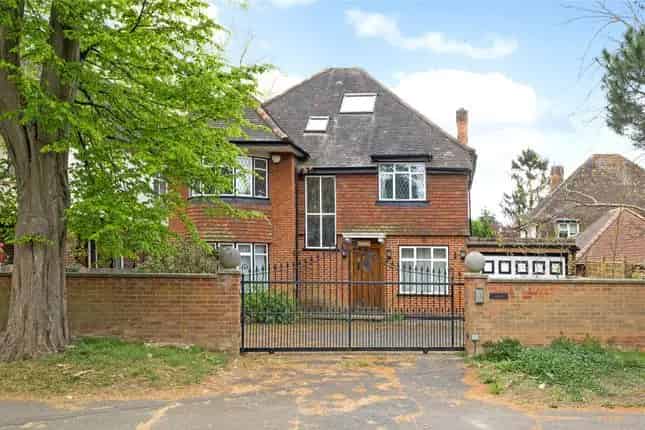 Detached House for Sale Copse Hill London SW20 Redevelopment Opportunity