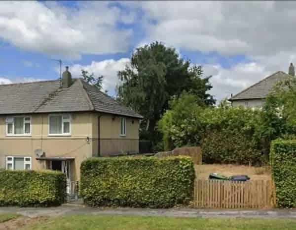 3 Bedroom House Near Schools Adel Woods Right to Buy