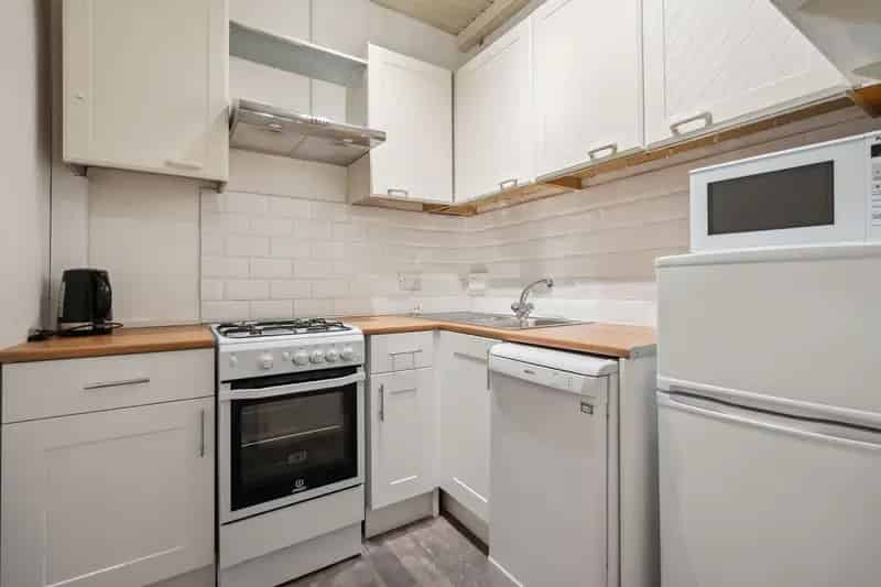2 Bedroom Apartment Morningside Edinburgh