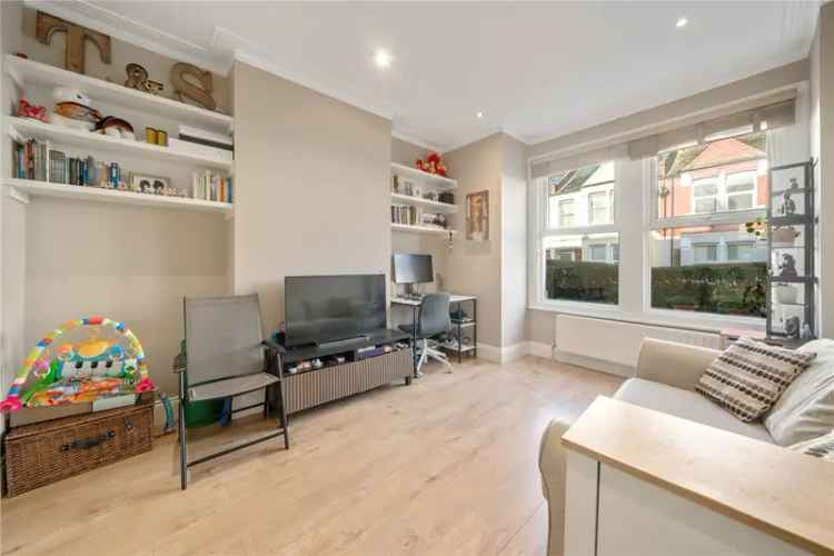 2 Bedroom Flat Tooting Common London