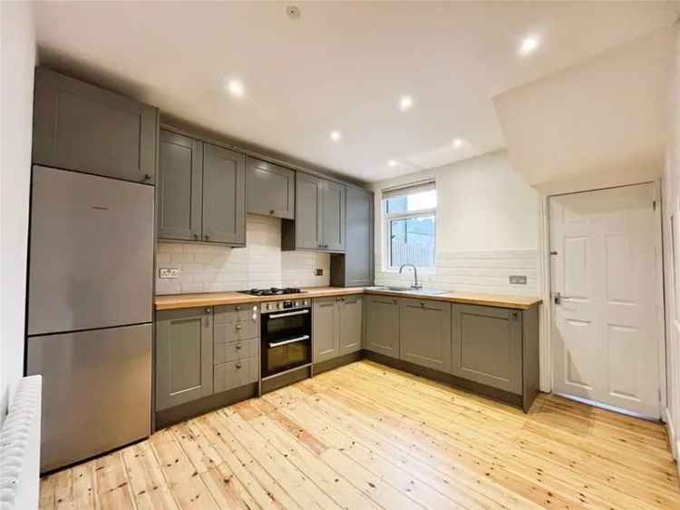 4 Bedroom Victorian Terrace House for Sale London SE6