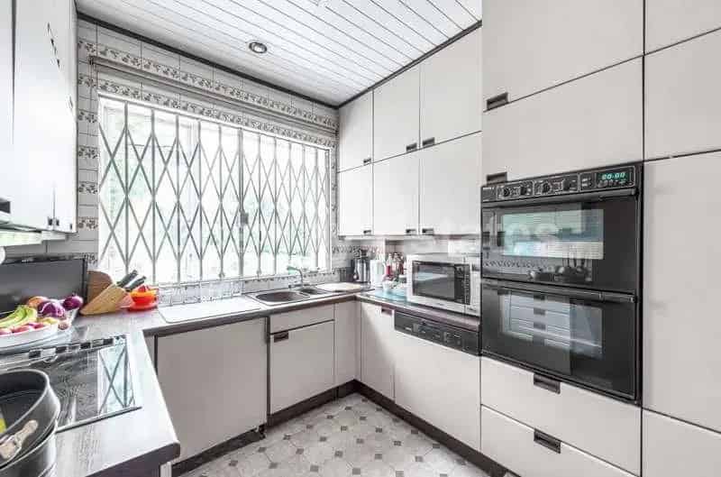 4 Bed Detached House for Sale Mill Hill Huge Garden Chain Free
