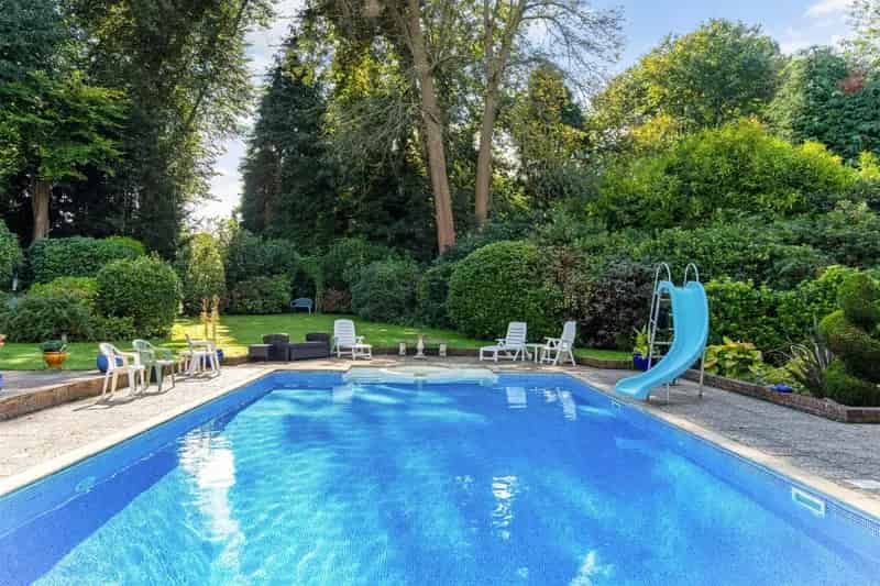 5 Bed Detached House with Paddock and Development Potential Oxted
