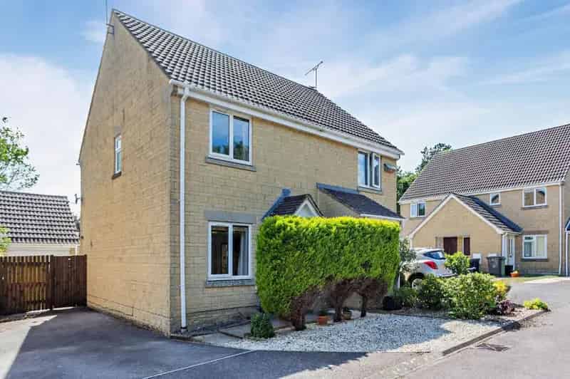 2 Bedroom Semi-Detached House for Sale in the Cotswolds