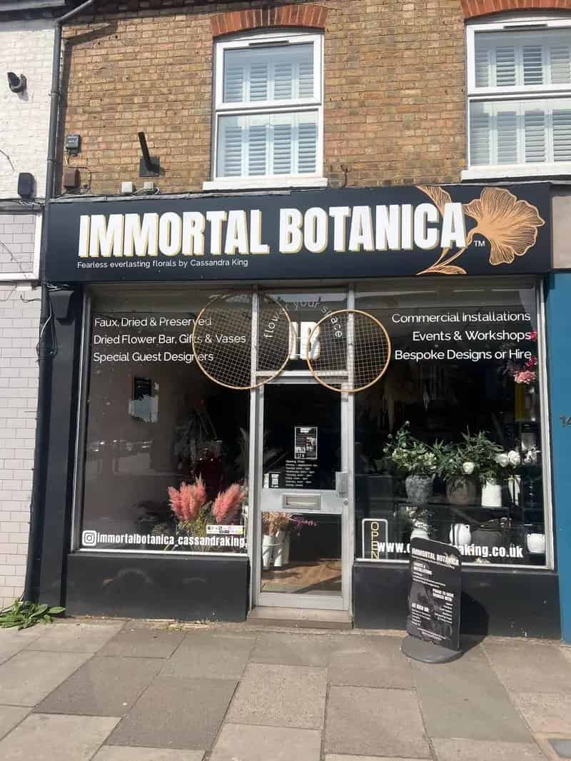Ground Floor Shop near Teddington Stations