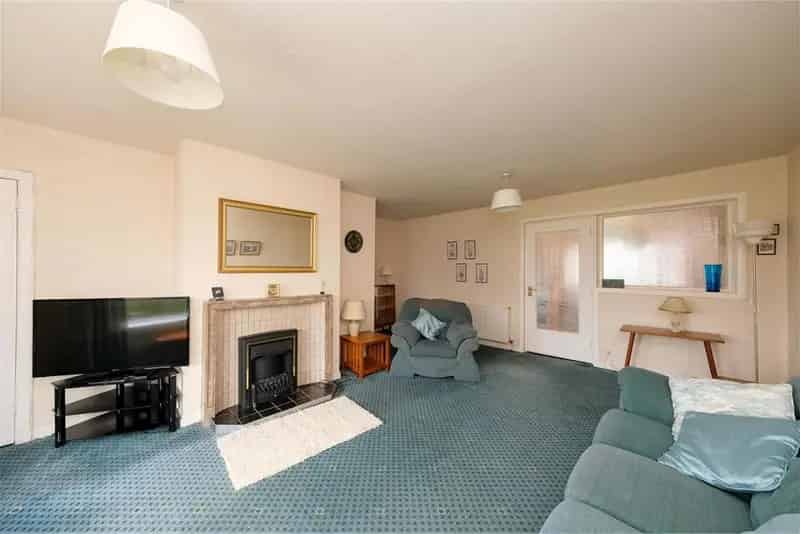 3 Bed Detached House Near Dunfermline City Centre
