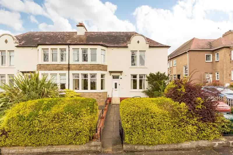 2 3 Bed Lower Villa Morningside Amazing Gardens Excellent School Catchment