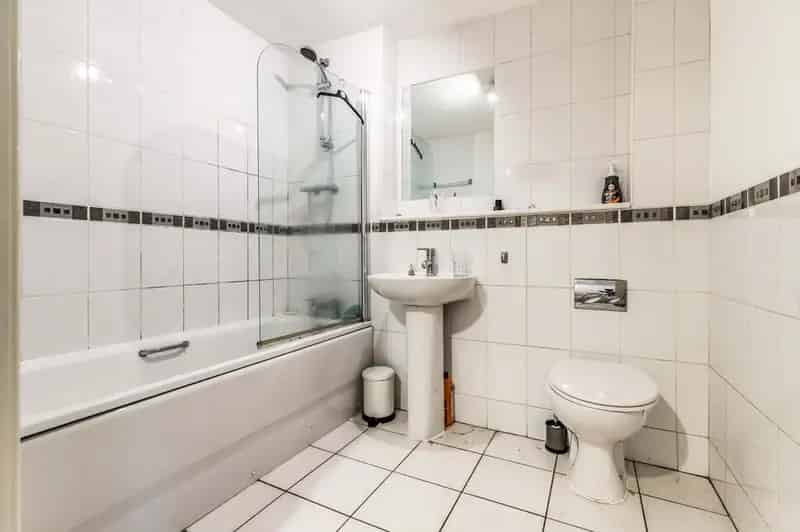 2 Bedroom Flat to Rent Salford M3 - City Centre Apartment