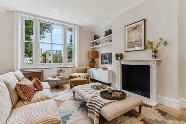 Flat for sale in Warrington Crescent, Little Venice, London W9