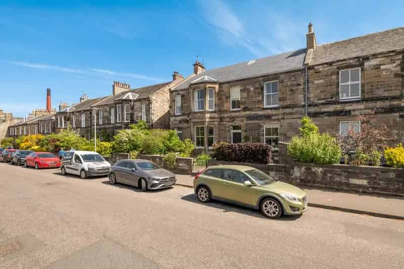 3 Bedroom Flat for Sale in Portobello