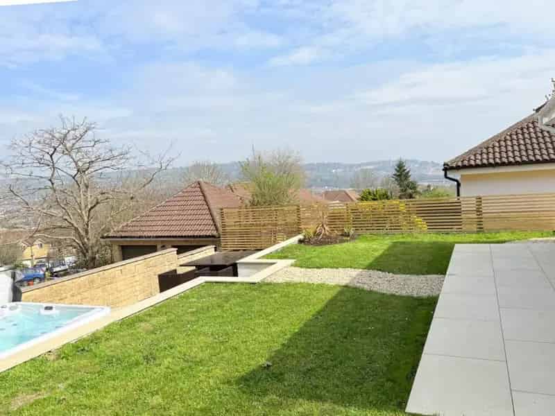 2 Bedroom Bungalow for Sale in Cotswold View Bath