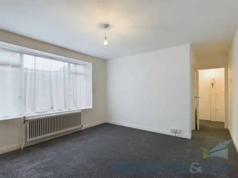 Flat To Rent Available 06 17 2025