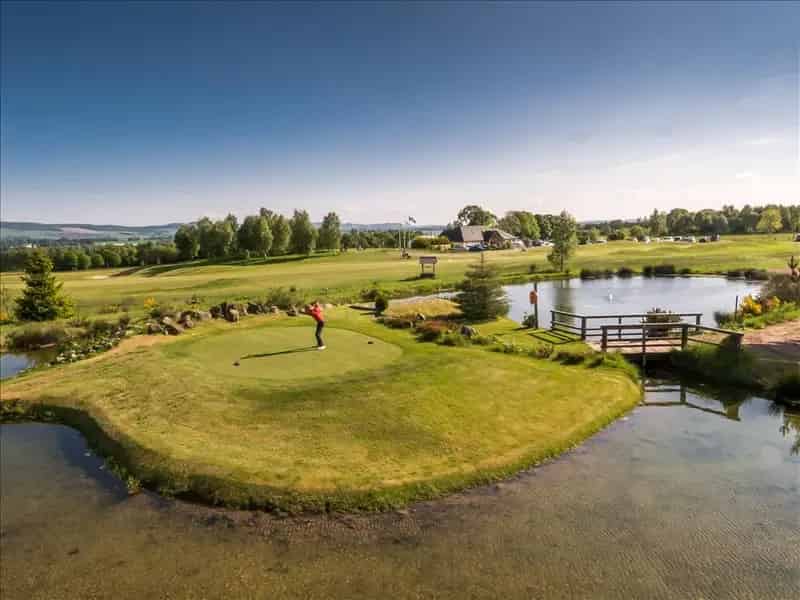Award Winning Parkland Golf Club For Sale