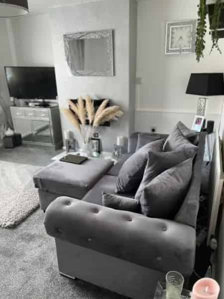 Lovely Large Solid Built Maisonette in Quiet Area