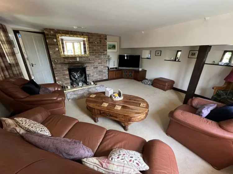 4 Bedroom Barn Conversion Churcham