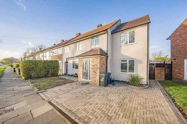 Semi-detached house to rent in Ruislip Road, Northolt UB5