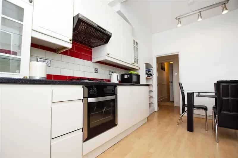 6 Bedroom En Suite Student Flat 2025 2026