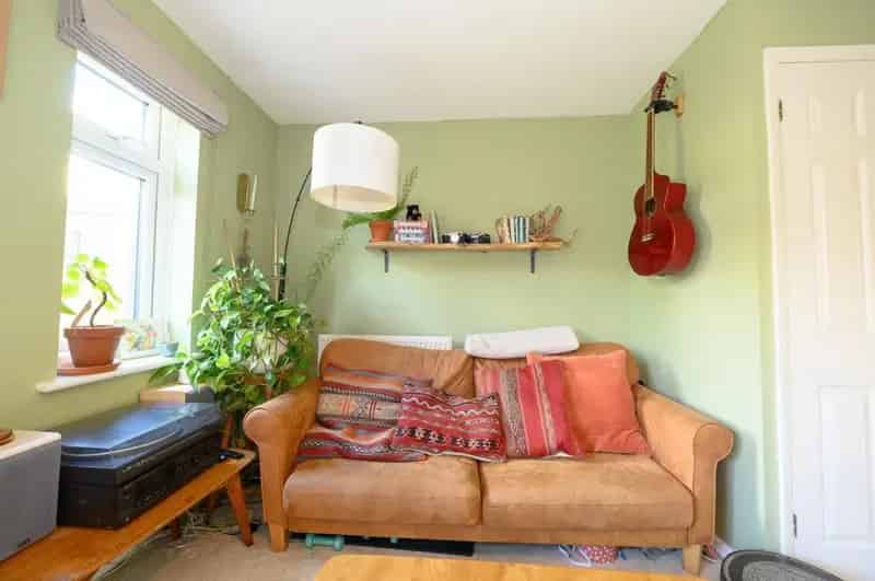 3 Bed End Terrace House For Sale
